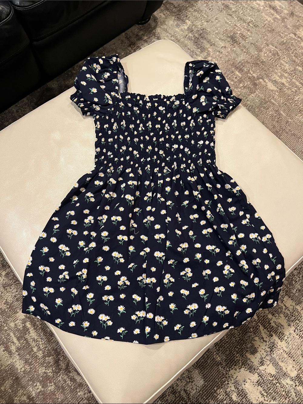 Women’s Navy Daisy Print Smocked Puff-Sleeve short Dress